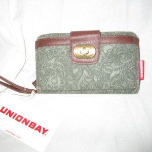 unionbay wallet clutch wristlet new with tags